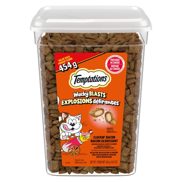 Temptations Wacky Blasts Cat Treats, Cluckin’ Bacon Flavour, 454g Tub image 1